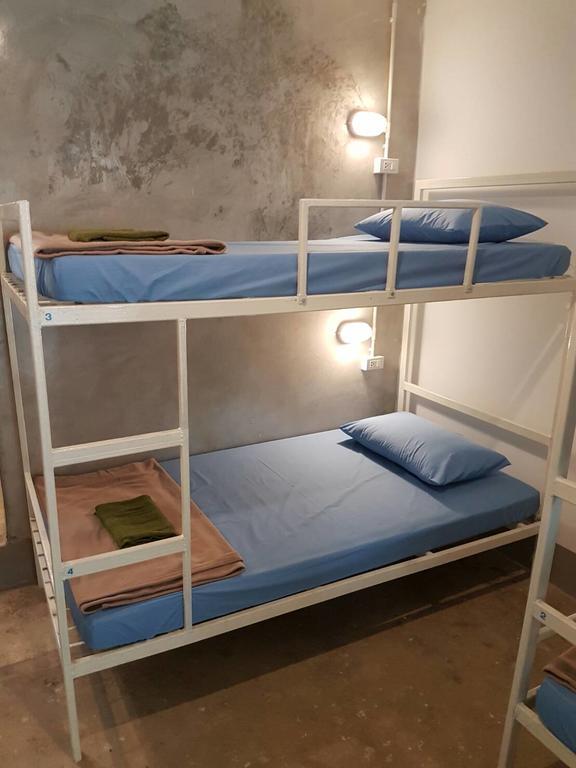 Shut Eye Party Hostel (Adults Only) Пай Экстерьер фото