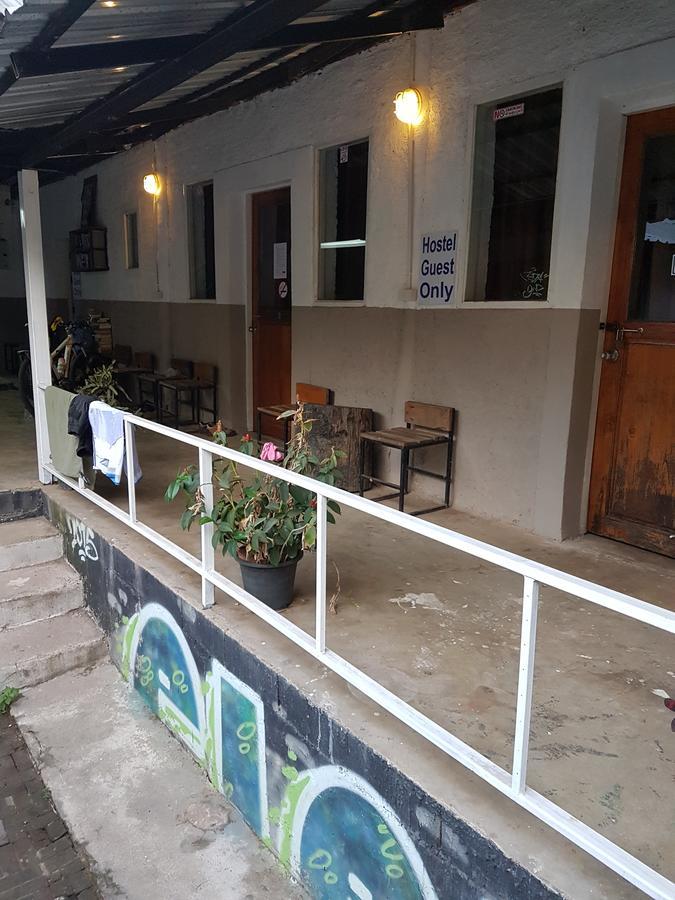 Shut Eye Party Hostel (Adults Only) Пай Экстерьер фото